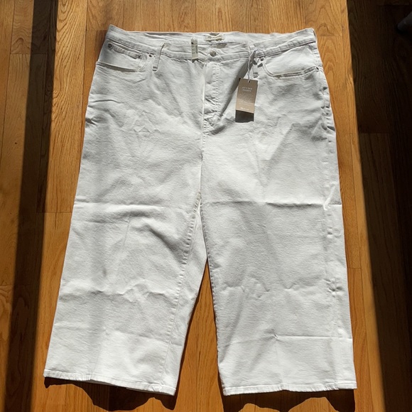 Madewell - Women’s Wide-Leg Crop Jeans - Picture 3 of 4